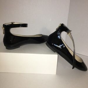 LOUISE ET CIE Black Patent - Like New - Sz…